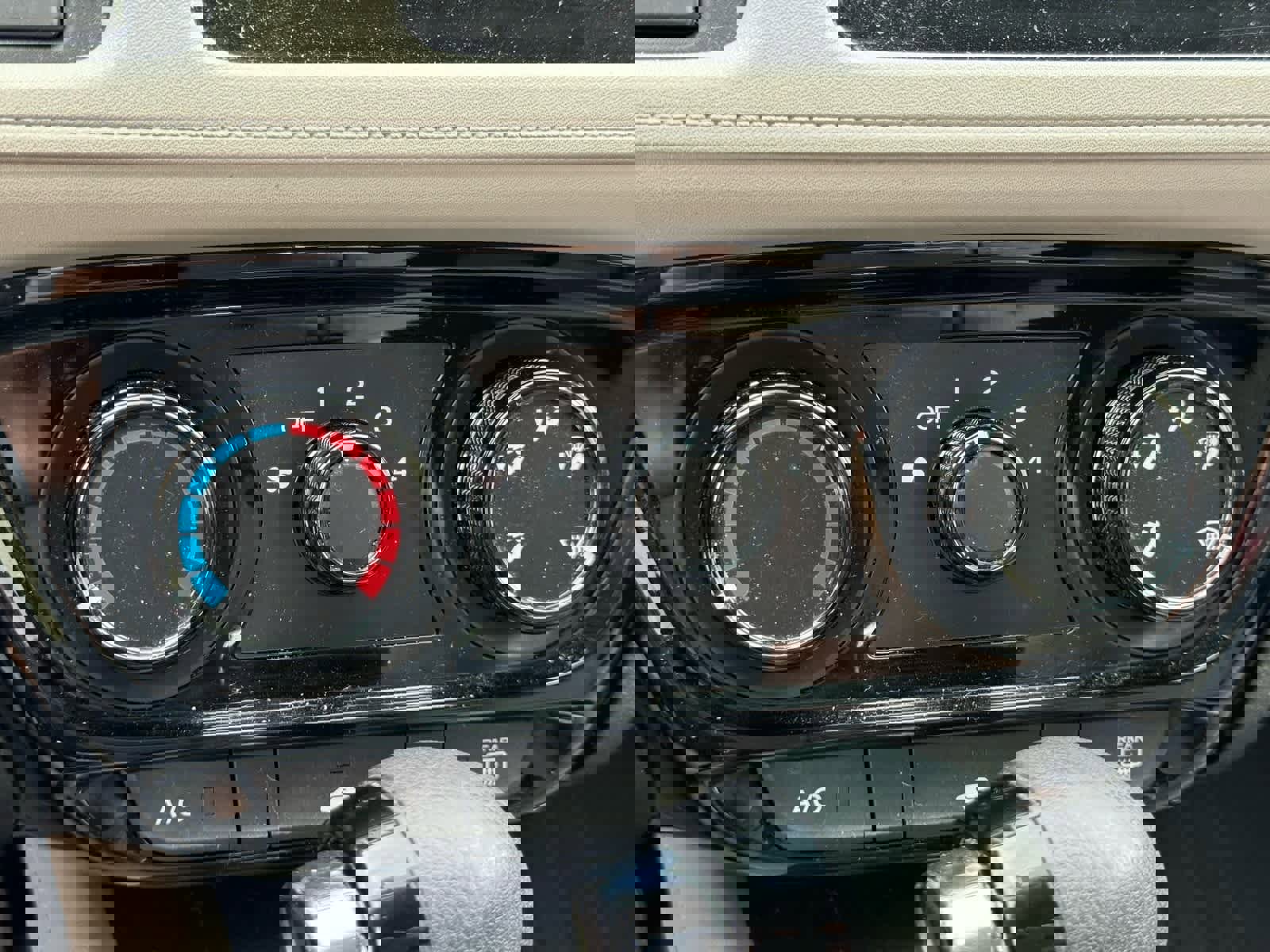 Used 2017 Honda HR-V LX image 11