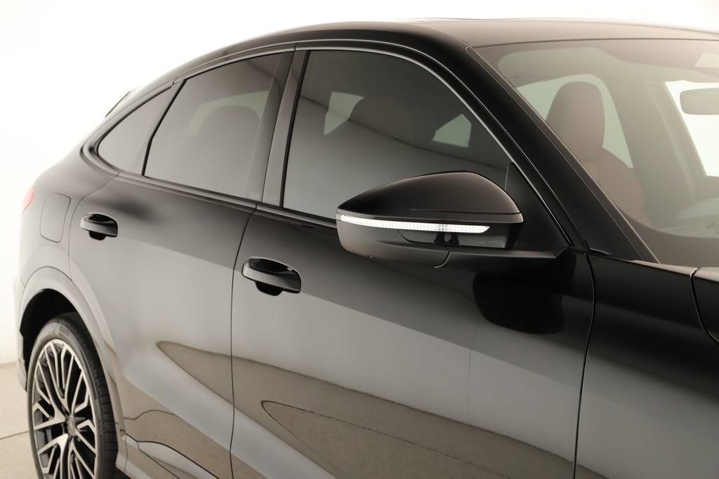 Certified 2025 Audi SQ5 Prestige image 40