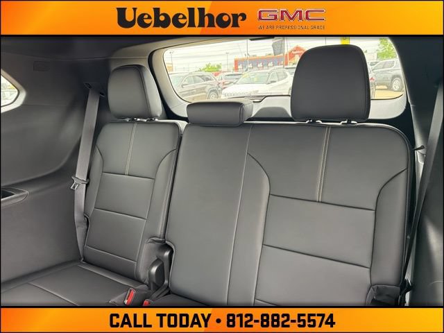 New 2026 GMC Acadia Elevation w/ Elevation Premium Package AWD/4WD image 22