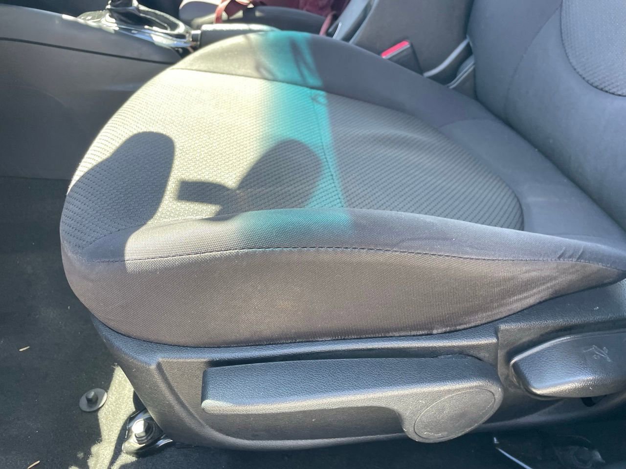 Used 2012 Kia Forte EX image 5