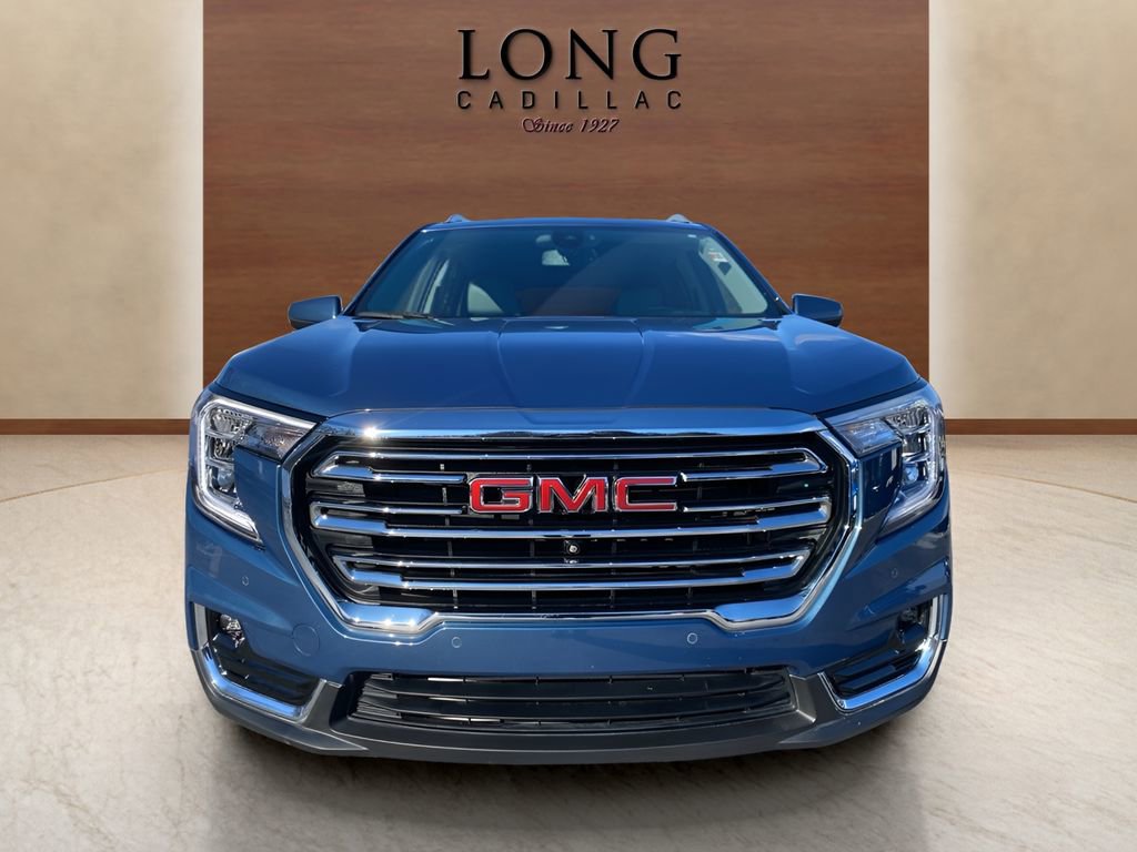 Used 2024 GMC Terrain SLT w/ Tech Package image 8