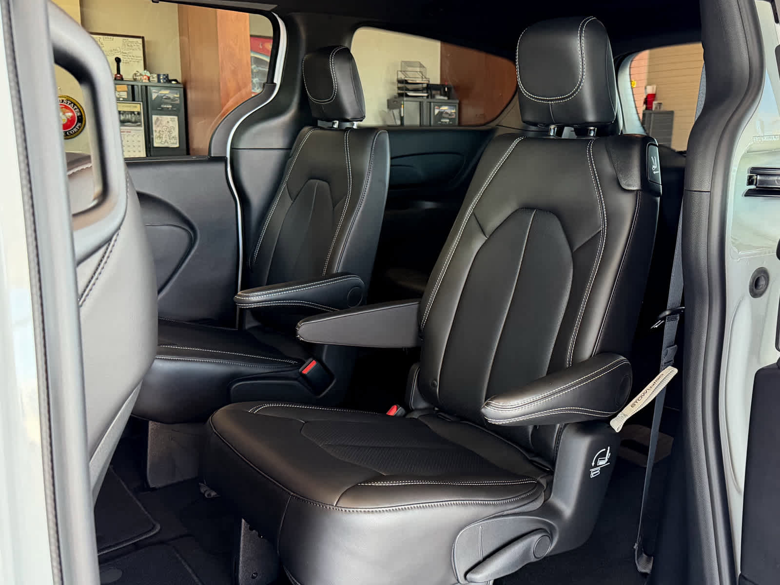 New 2026 Chrysler Pacifica Select image 7