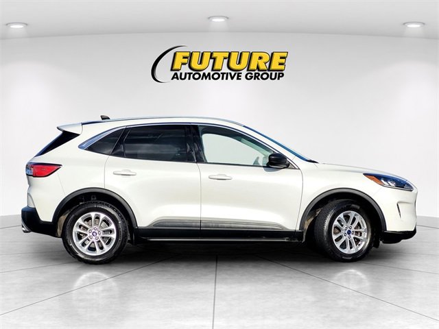 Certified 2022 Ford Escape SE w/ Convenience Package image 3