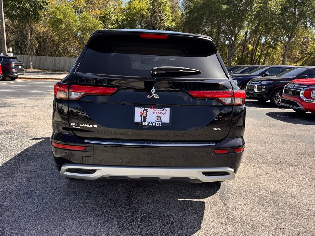 Used 2024 Mitsubishi Outlander SEL image 8