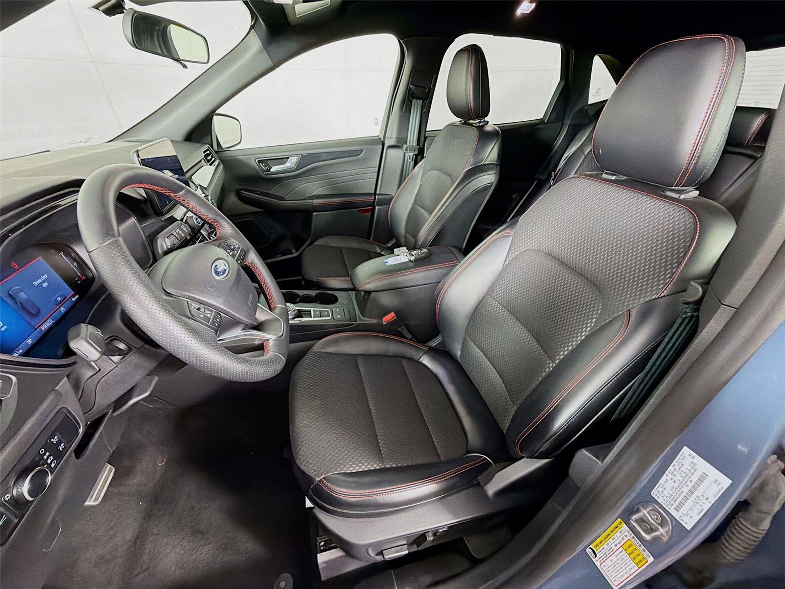 Used 2024 Ford Escape ST-Line AWD/4WD image 11