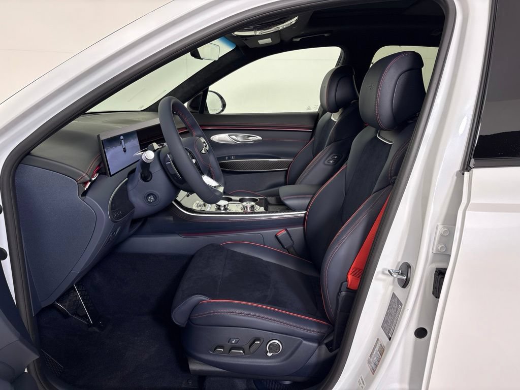 New 2027 Genesis GV70 3.5T Prestige AWD/4WD image 14