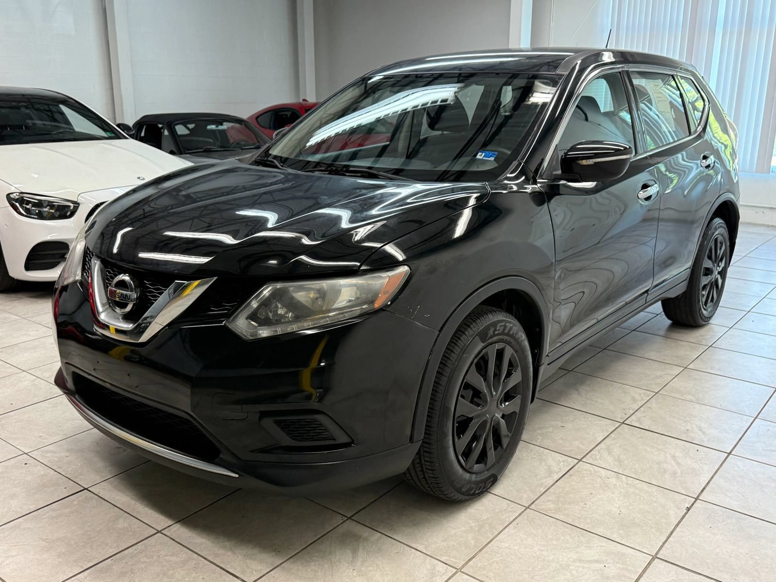 Used 2015 Nissan Rogue S AWD/4WD image 3