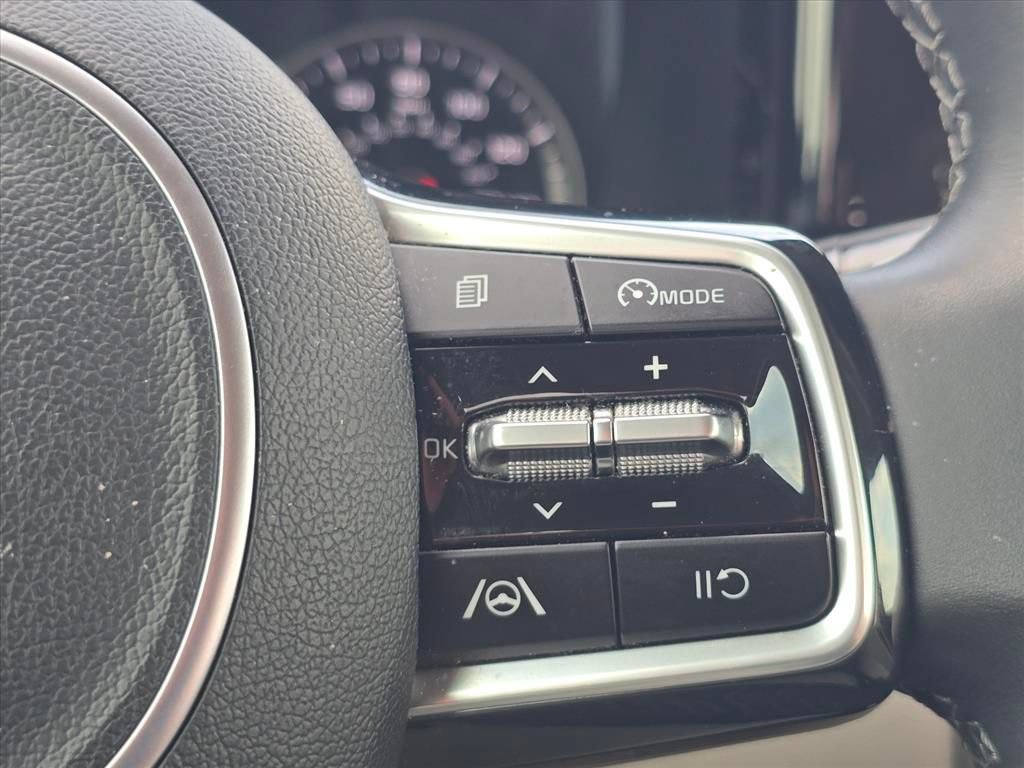 Certified 2023 Kia Sorento S FWD image 20