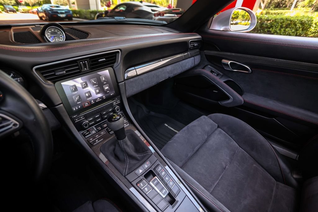 Used 2018 Porsche 911 Targa 4 GTS w/ GTS Interior Package AWD/4WD image 27