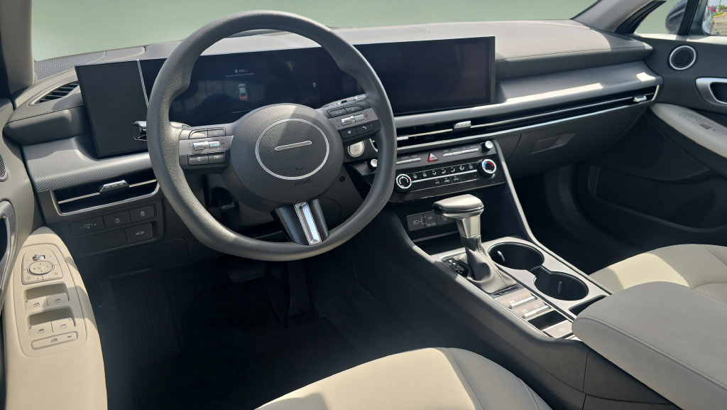 Certified 2026 Hyundai Sonata SE FWD image 11