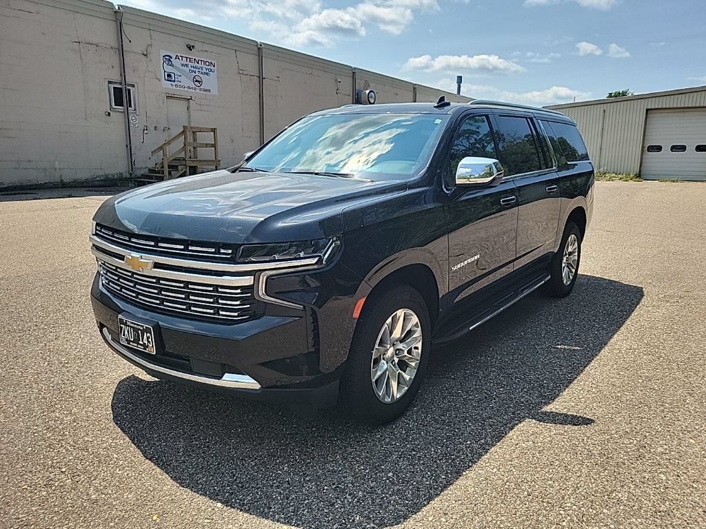 Used 2023 Chevrolet Suburban Premier AWD/4WD image 23