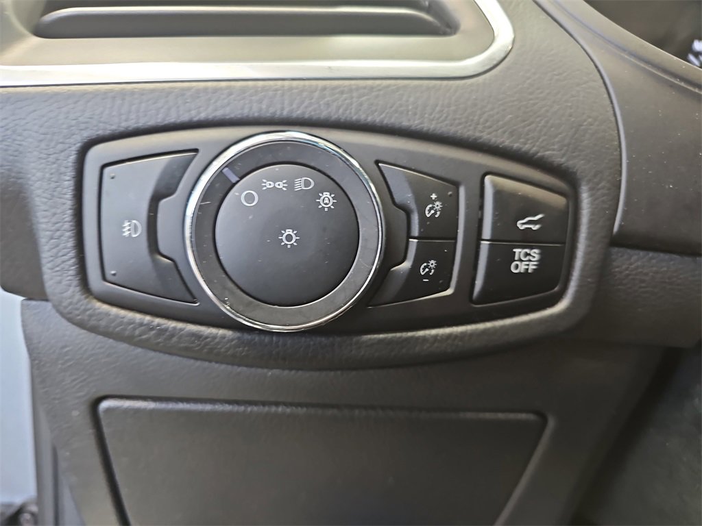 Used 2024 Ford Edge Titanium image 24