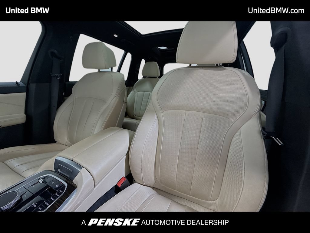 Used 2021 BMW X7 xDrive40i w/ M Sport Package AWD/4WD image 5