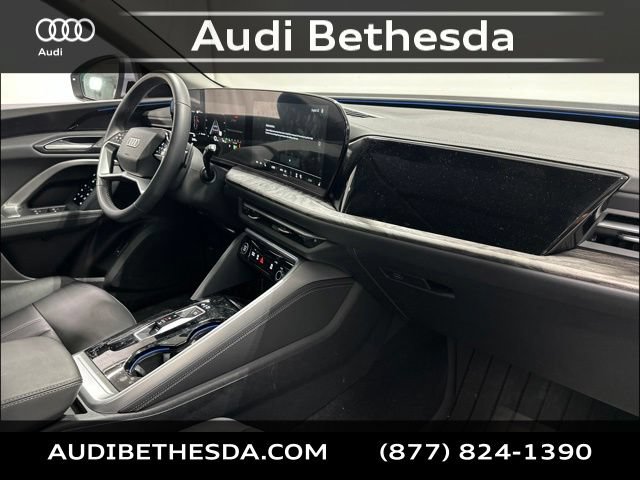 Certified 2025 Audi Q5 Premium w/ Convenience Package AWD/4WD image 11