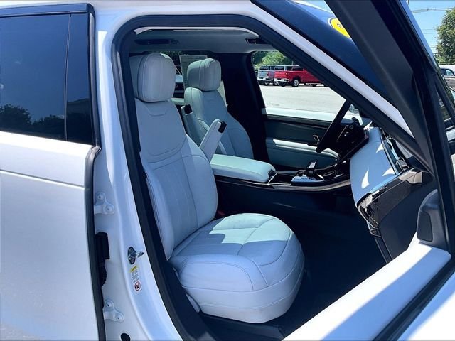 Used 2023 Land Rover Range Rover Sport SE AWD/4WD image 11