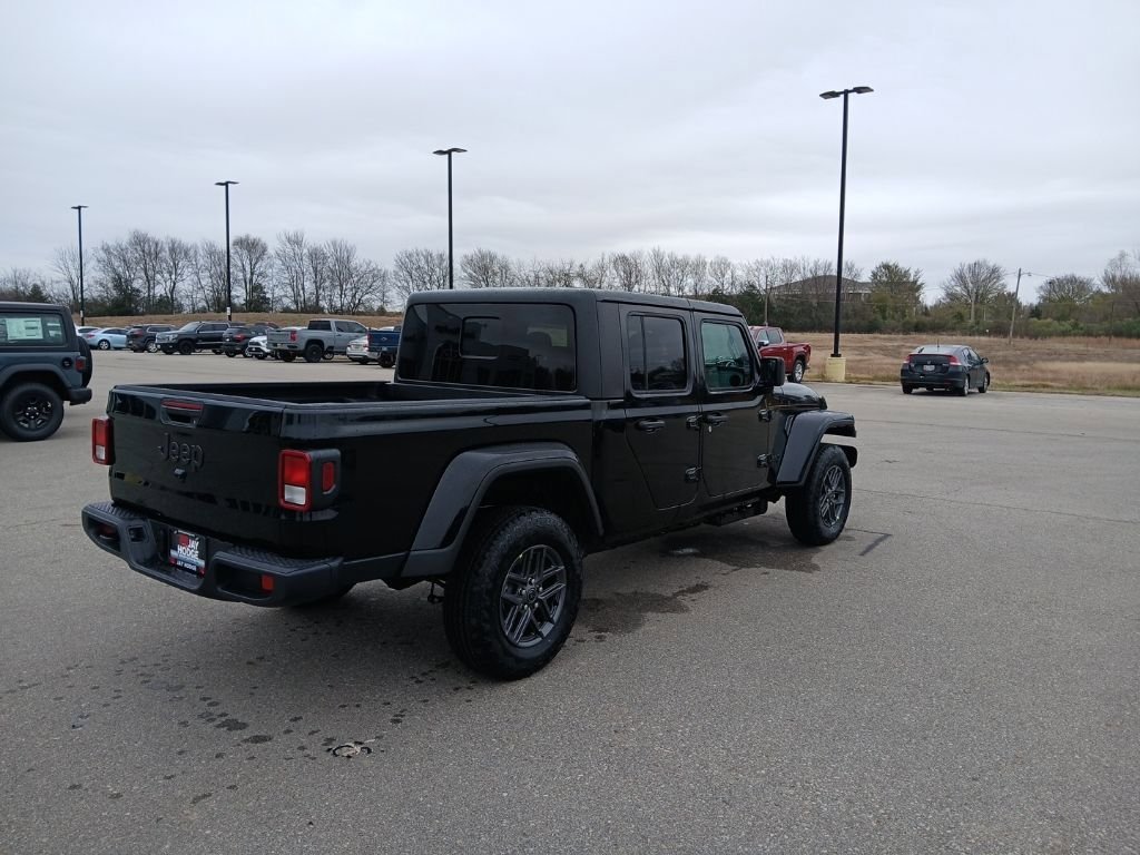 New 2026 Jeep Gladiator Sport AWD/4WD image 7