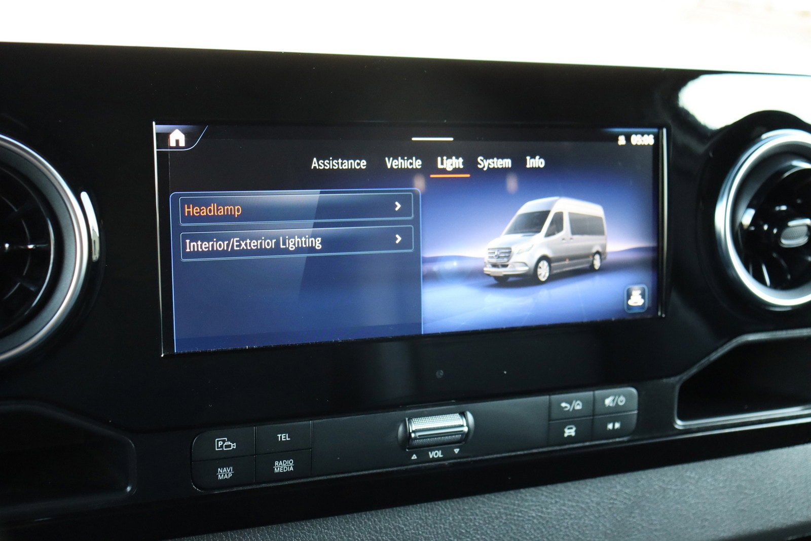 Used 2024 Mercedes-Benz eSprinter 170 Cargo image 36