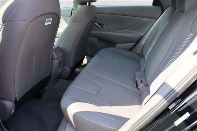 Used 2024 Hyundai Elantra SEL FWD image 22