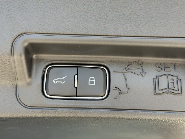 Used 2025 Ford Explorer ST w/ Sun And Sound Package RWD image 16