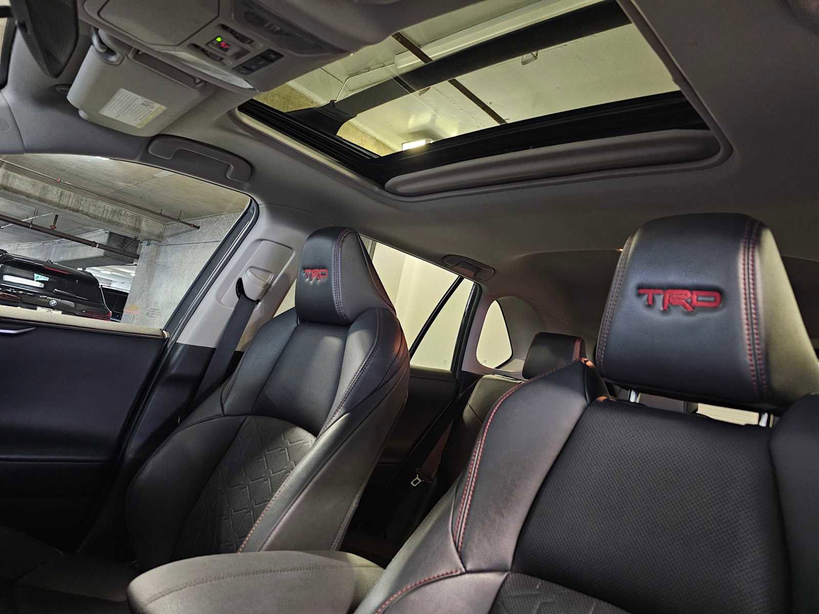 Used 2021 Toyota RAV4 TRD Off-Road w/ TRD Off-Road Weather Package image 32