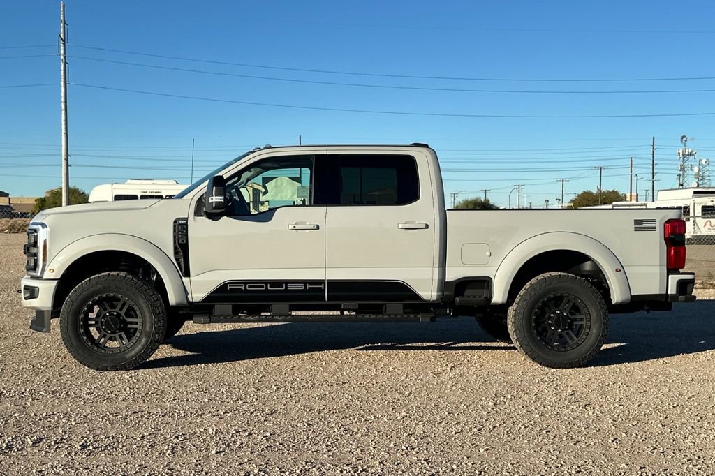 New 2026 Ford F250 Lariat w/ Black Appearance Package image 7