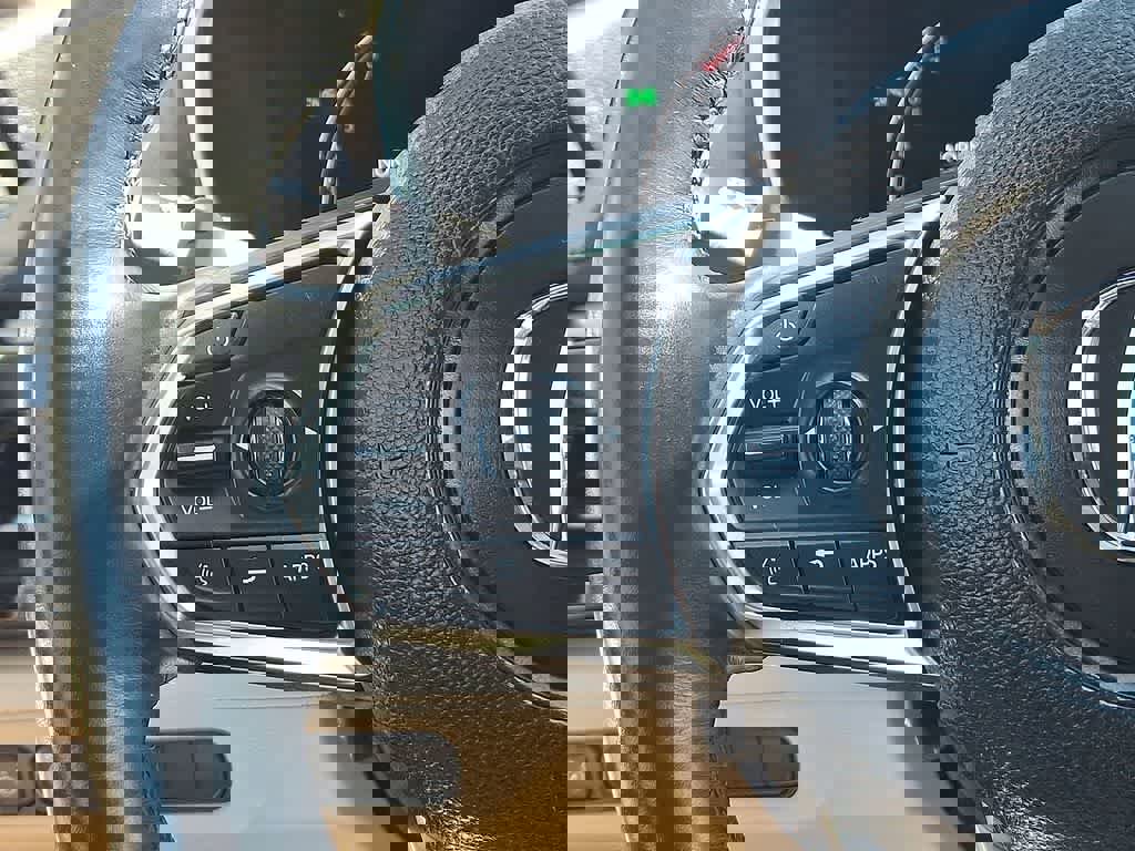 Used 2023 Acura MDX SH-AWD image 14