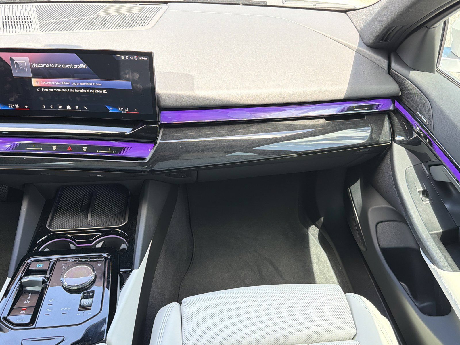 Certified 2025 BMW i5 M60 w/ Premium Package AWD/4WD image 17