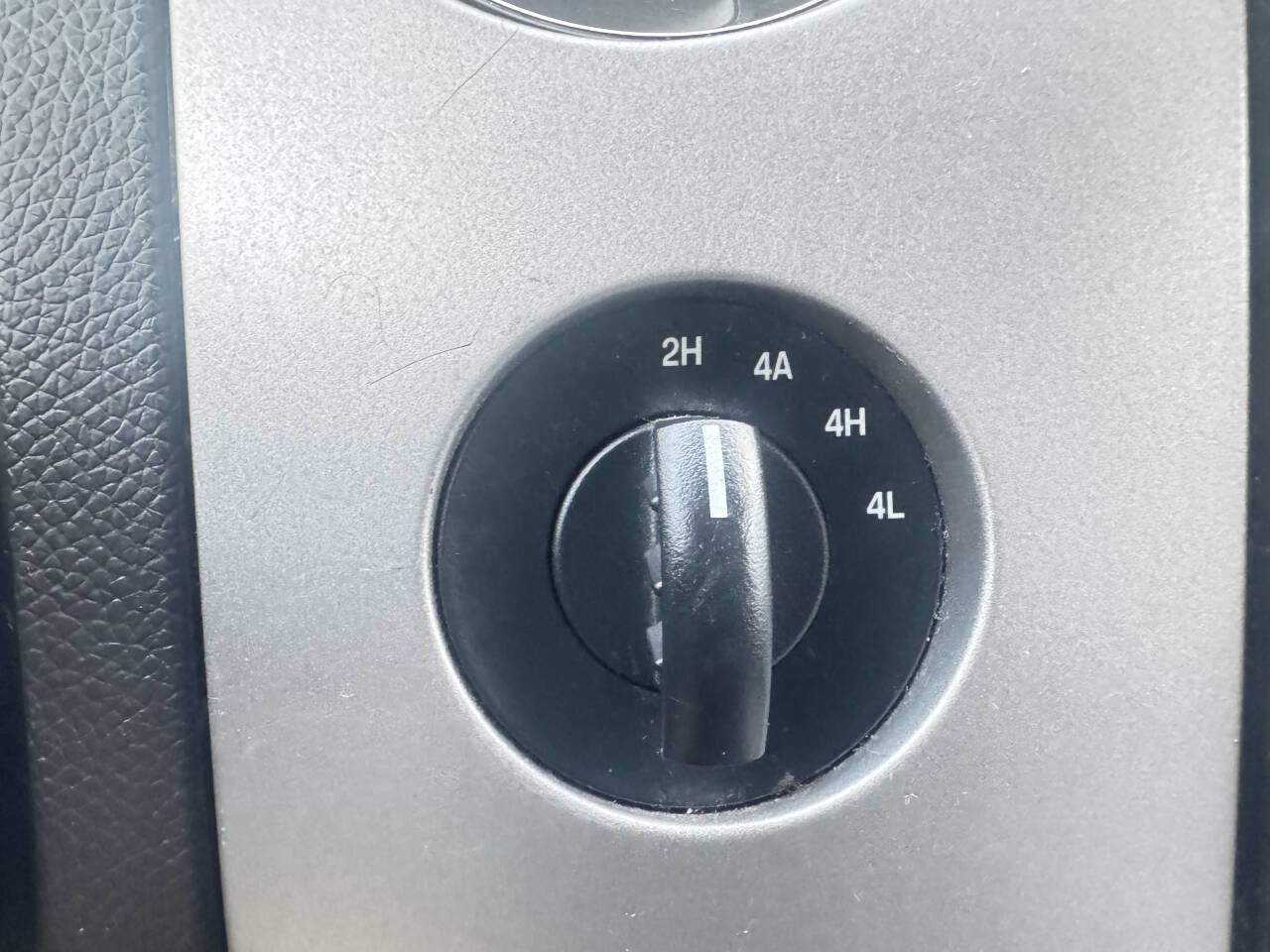 Used 2013 Ford Expedition EL Limited image 23