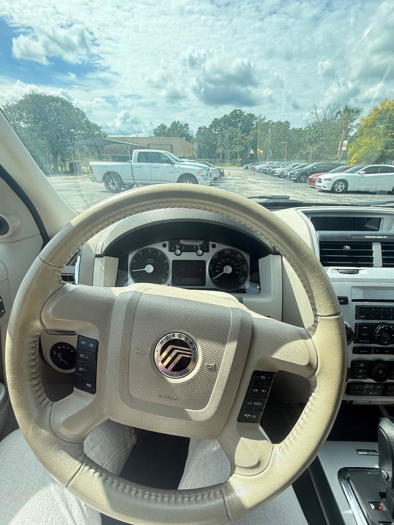 Used 2010 Mercury Mariner Premier FWD image 13