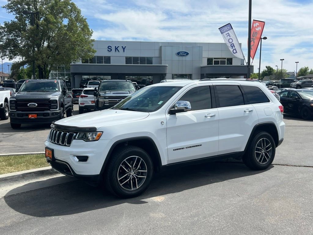 Used 2018 Jeep Grand Cherokee Limited AWD/4WD image 1