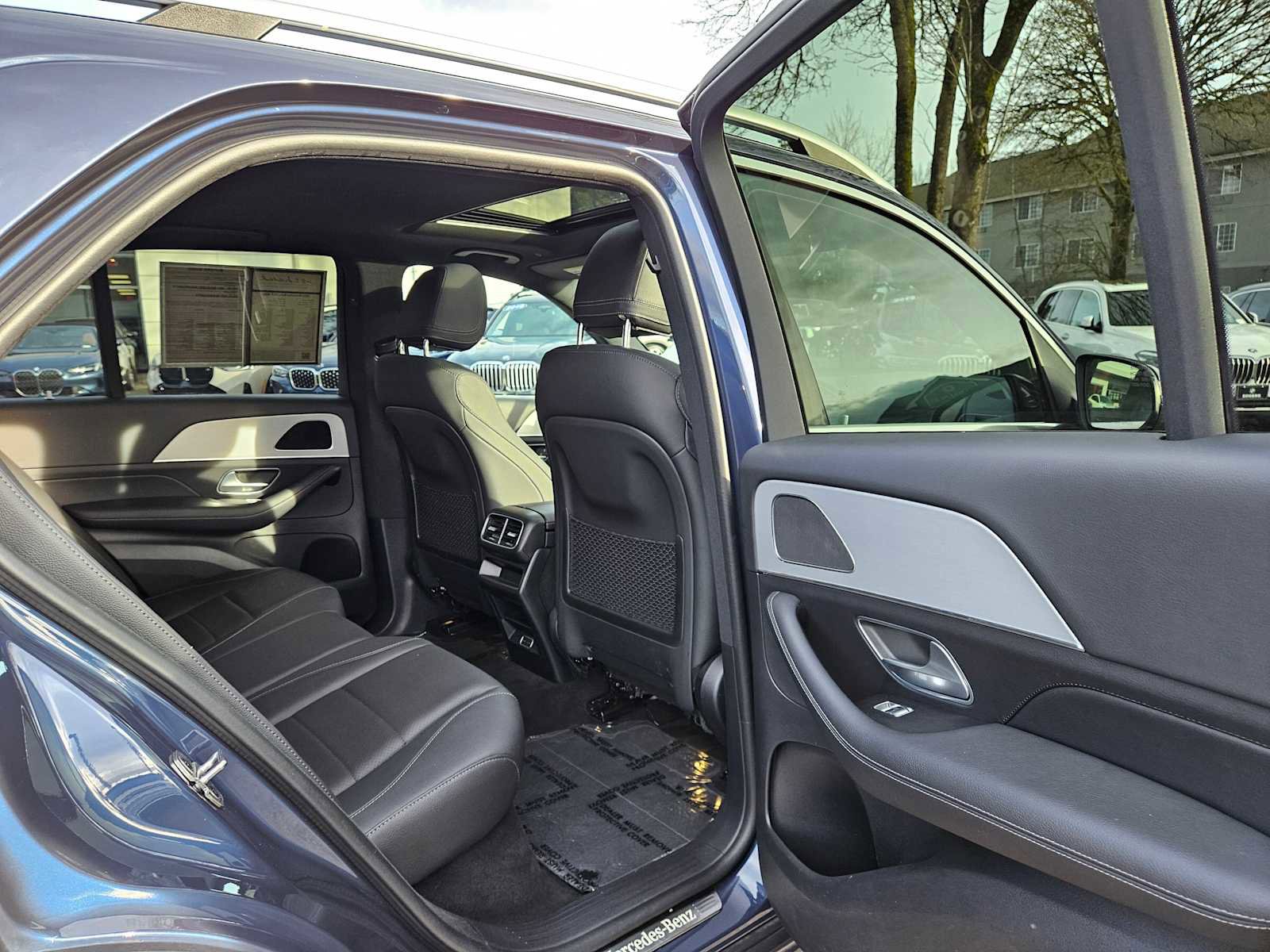 Used 2024 Mercedes-Benz GLE 450e 4MATIC image 14