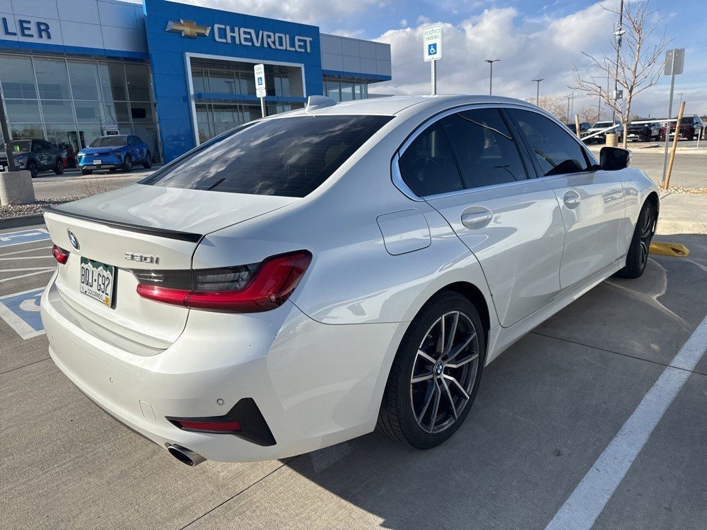 Used 2019 BMW 330i xDrive Sedan w/ Premium Package image 5
