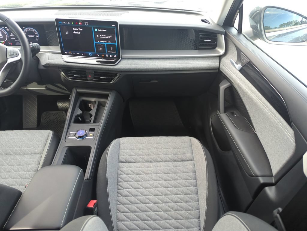 Used 2026 Volkswagen Tiguan S FWD image 16