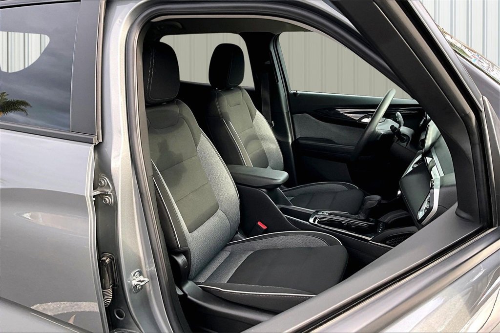 Used 2024 Chevrolet TrailBlazer LT w/ Driver Confidence Package image 15