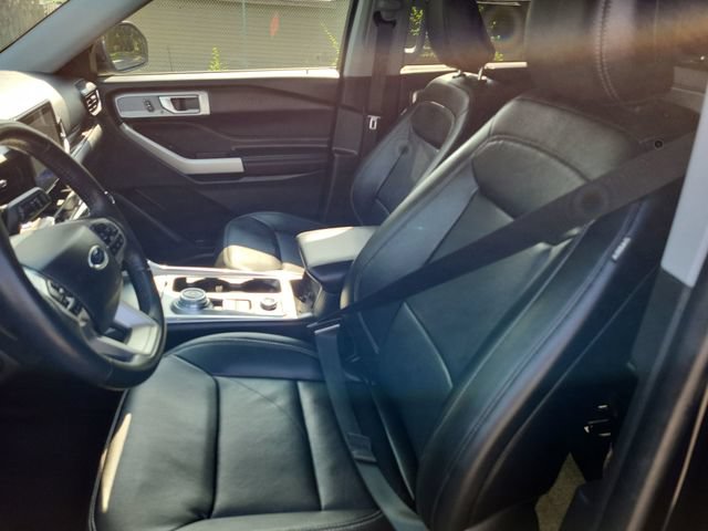 Used 2021 Ford Explorer Limited w/ Hybrid Equipment Group 310A AWD/4WD image 12