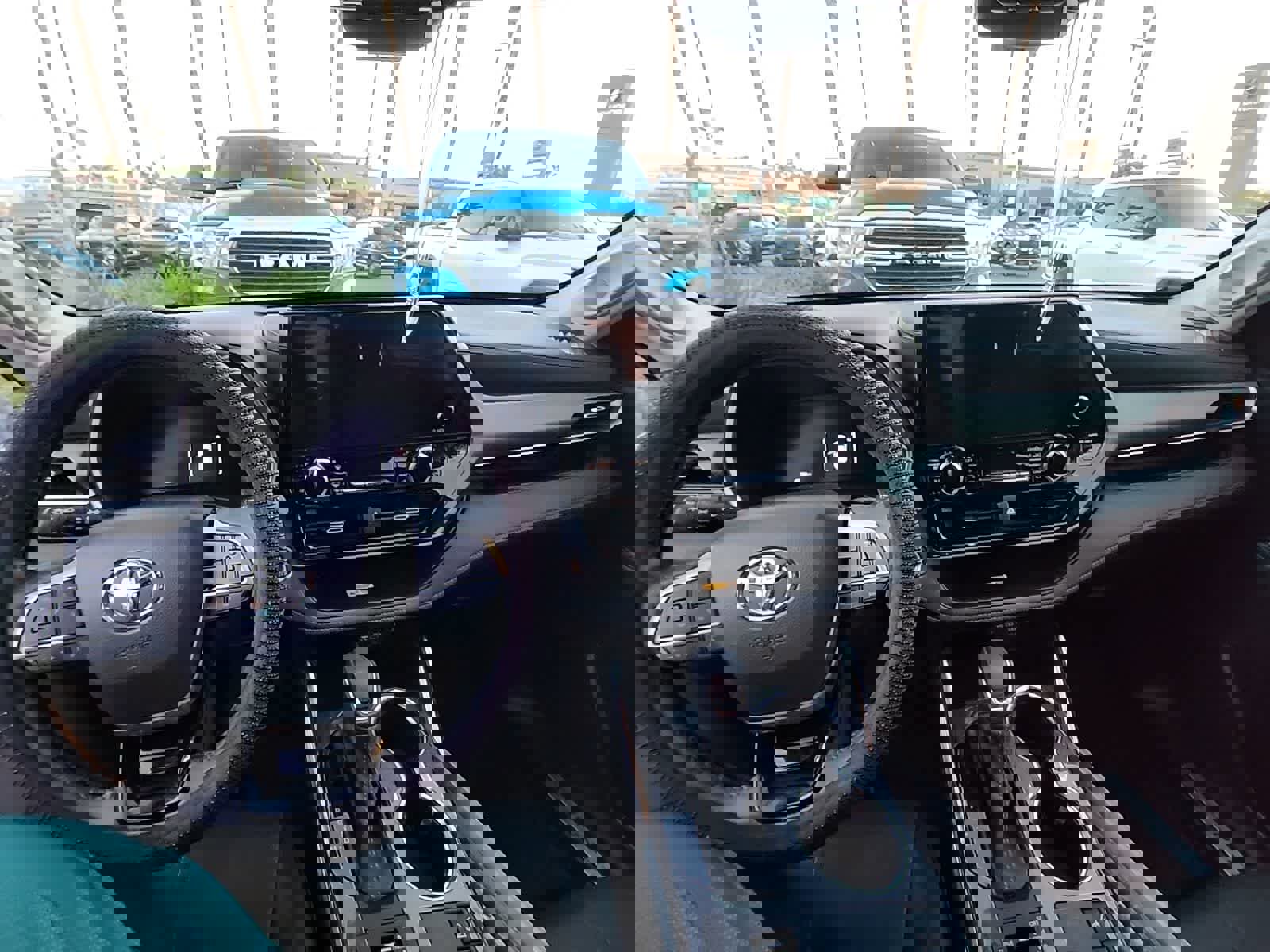 Used 2023 Toyota Highlander Limited image 9