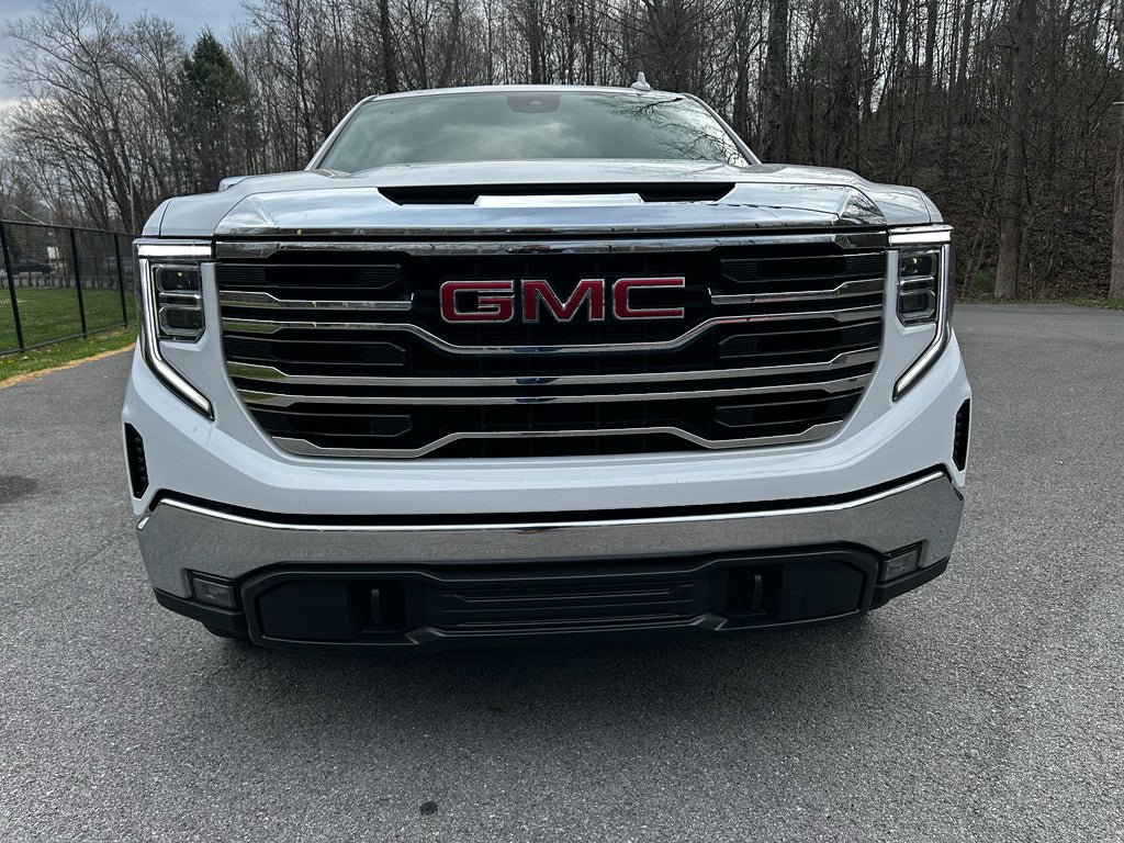 Used 2025 GMC Sierra 1500 SLT AWD/4WD image 10