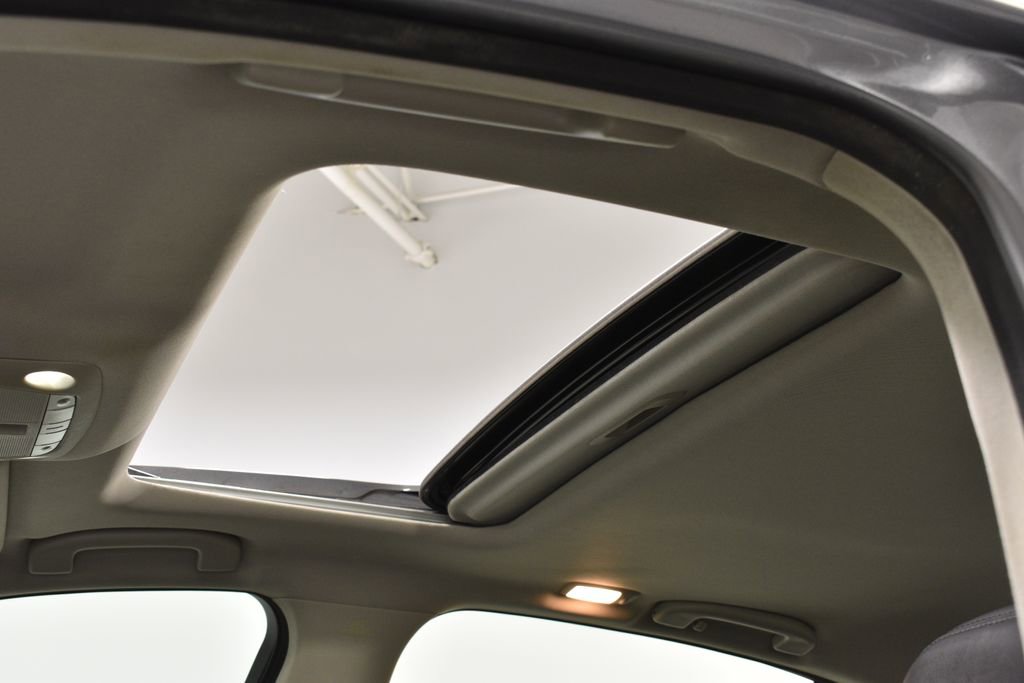 Used 2017 INFINITI Q50 2.0t w/ Moonroof Package image 39