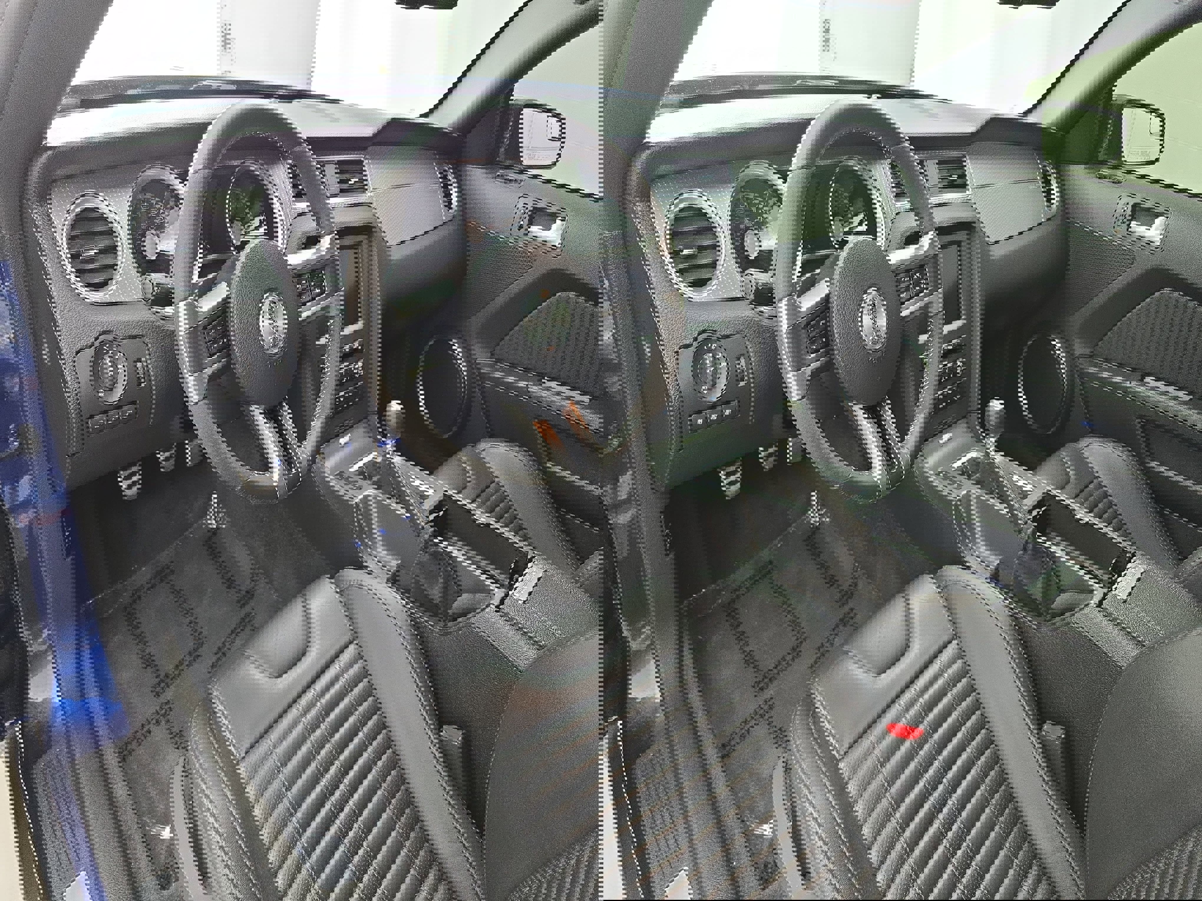 Used 2012 Ford Mustang Shelby GT500 w/ SVT Performance Pkg image 14