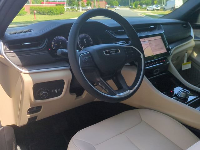 New 2026 Jeep Grand Cherokee Limited w/ Limited Altitude Package AWD/4WD image 29