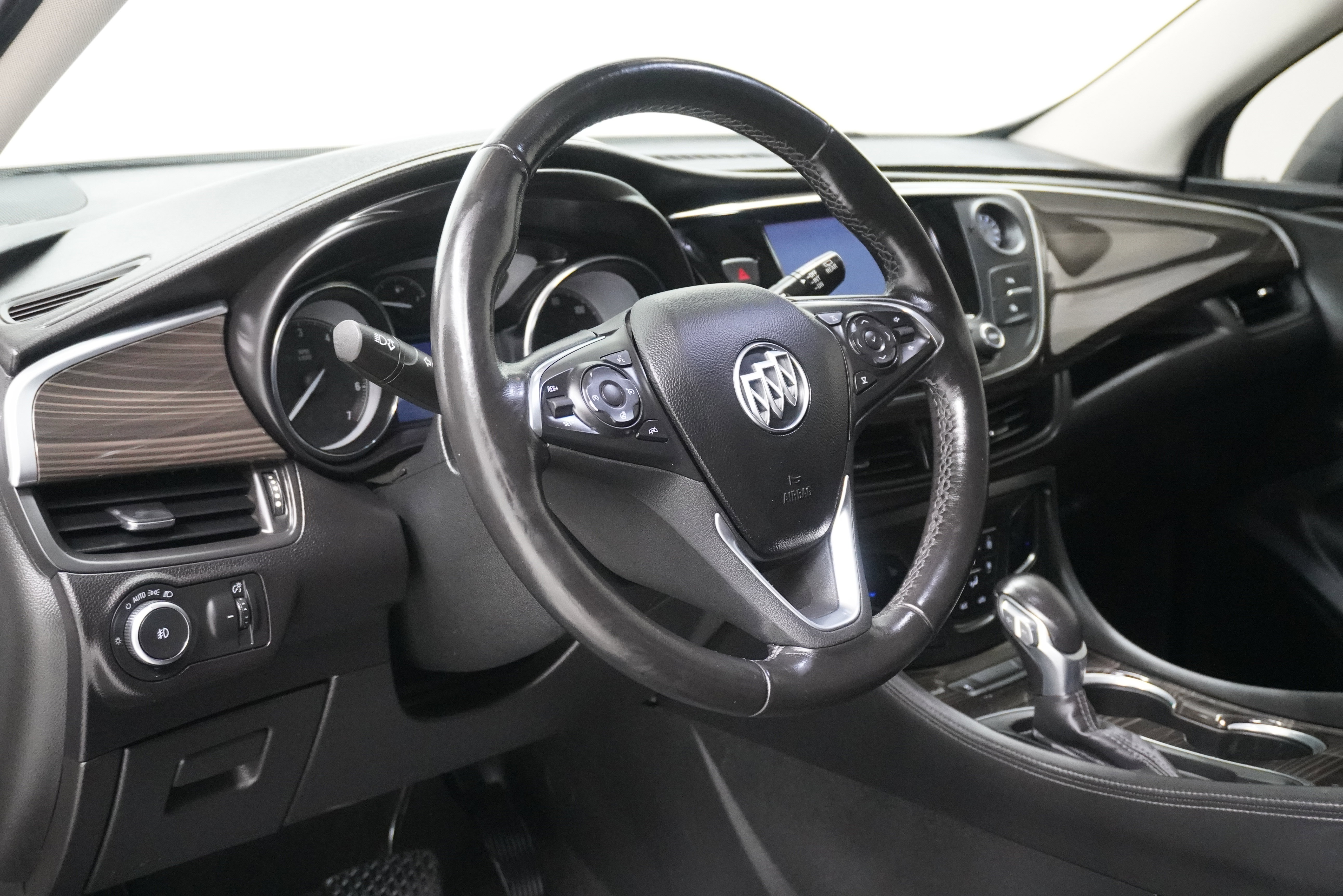 Used 2020 Buick Envision Essence image 9
