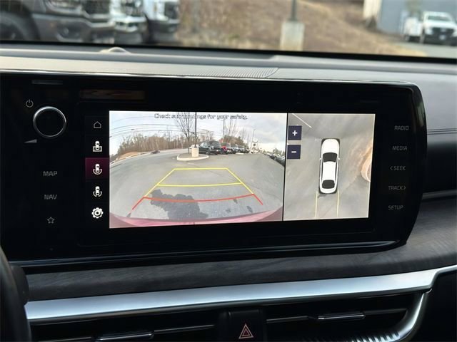 Used 2022 Kia K5 EX w/ EX Premium Package image 2