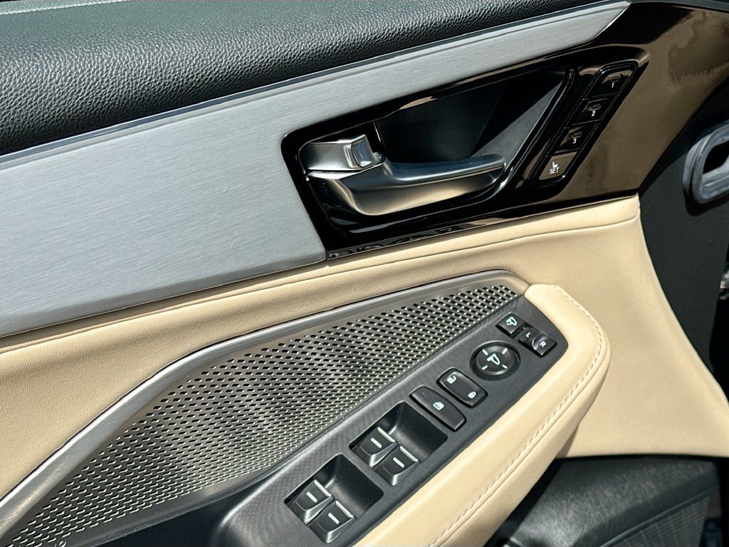 Used 2024 Acura MDX w/ Technology Package FWD image 19