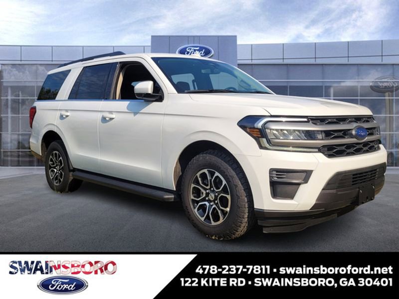 Used 2024 Ford Expedition XLT image 1