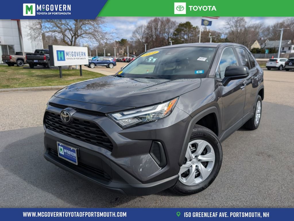 Used 2024 Toyota RAV4 LE video 1