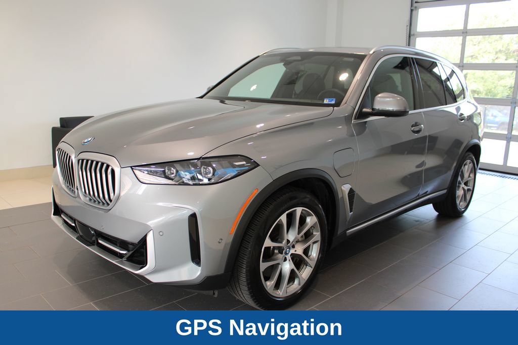 Used 2025 BMW X5 xDrive50e AWD/4WD image 14