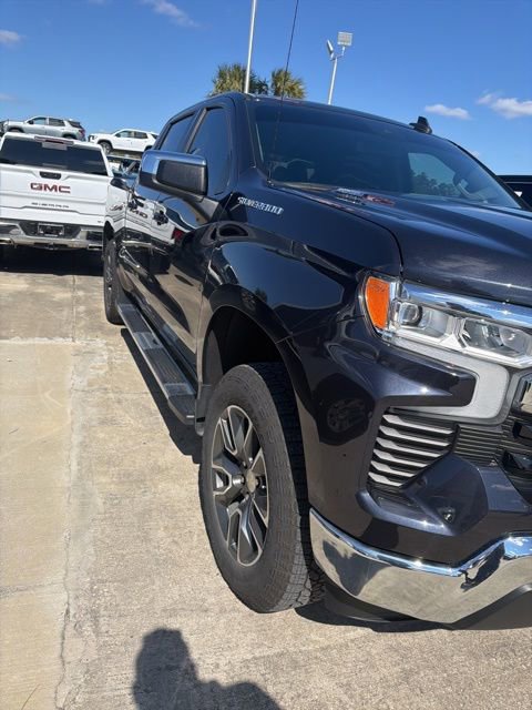 Used 2023 Chevrolet Silverado 1500 LT w/ Protection Package image 3