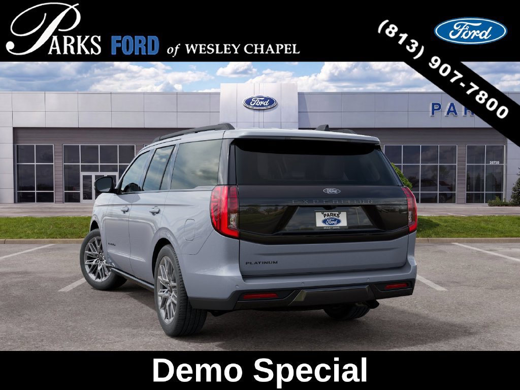 New 2027 Ford Expedition Platinum w/ Stealth Appearance Package AWD/4WD image 8