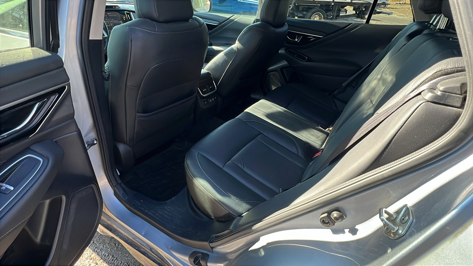 Used 2022 Subaru Outback Limited image 24