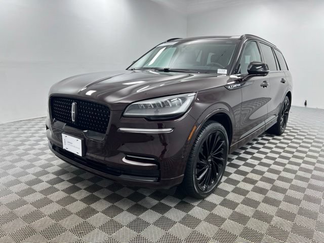 Certified 2023 Lincoln Aviator Reserve w/ Equipment Group 201A AWD/4WD image 2